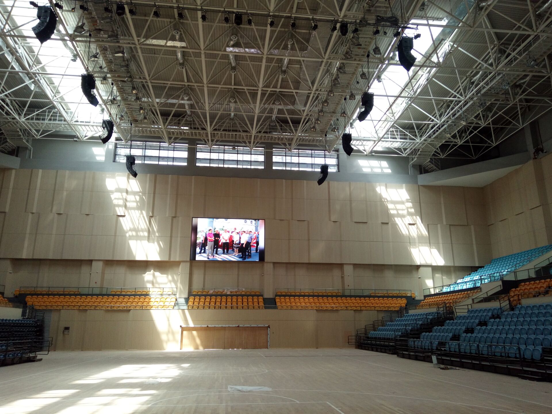 Pantalla LED itc aplicada en el centro deportivo de Hancheng