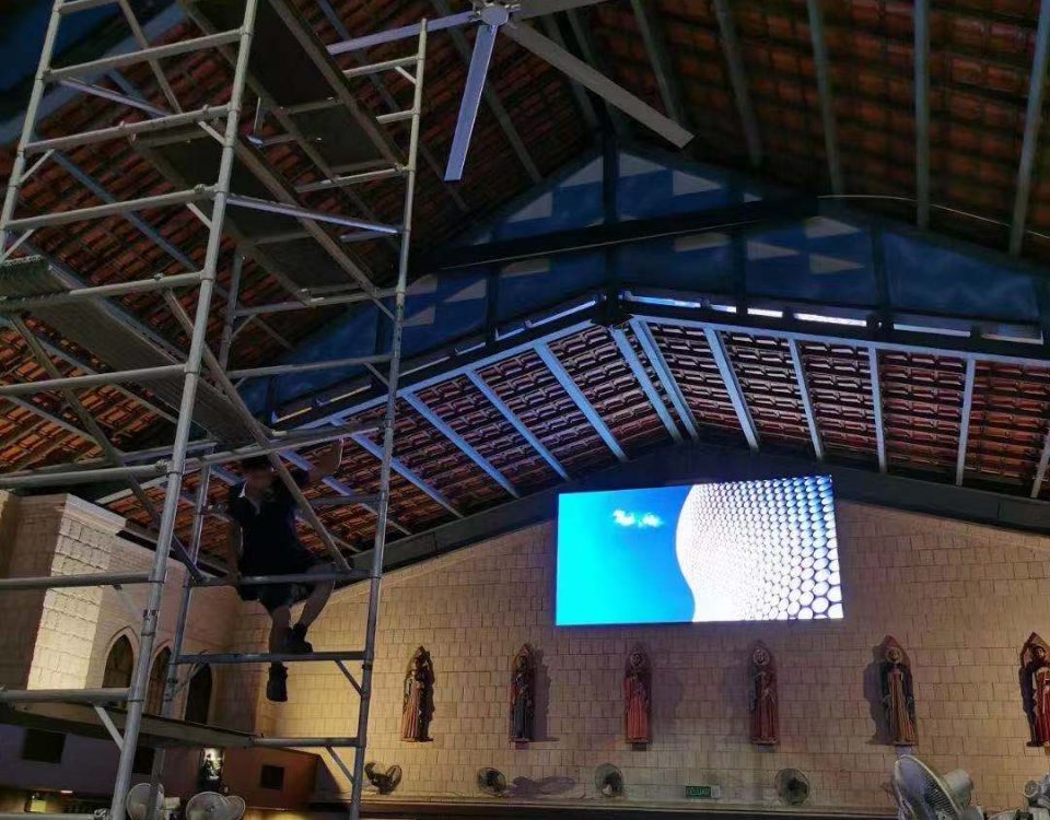 Uso del proyecto de pantalla LED en la Iglesia Católica, Malasia