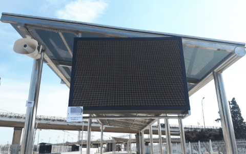 How to maintain outdoor LED display?