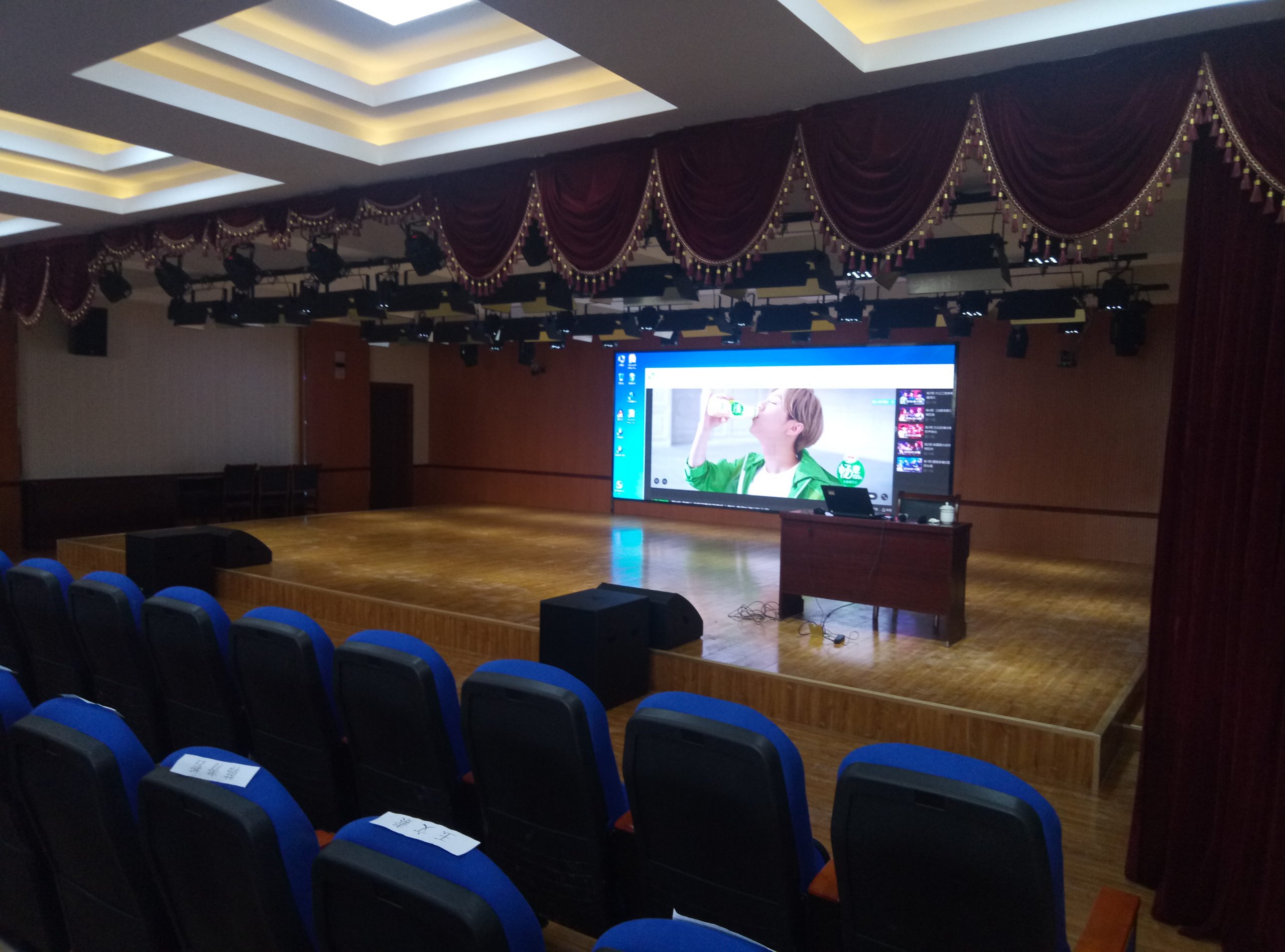 Differentiation between LED stage rental screen and traditional LED screen