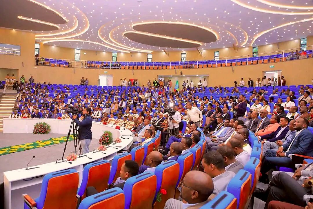 Custom Flexible Curved LED Display Wall for Large Conference Hall